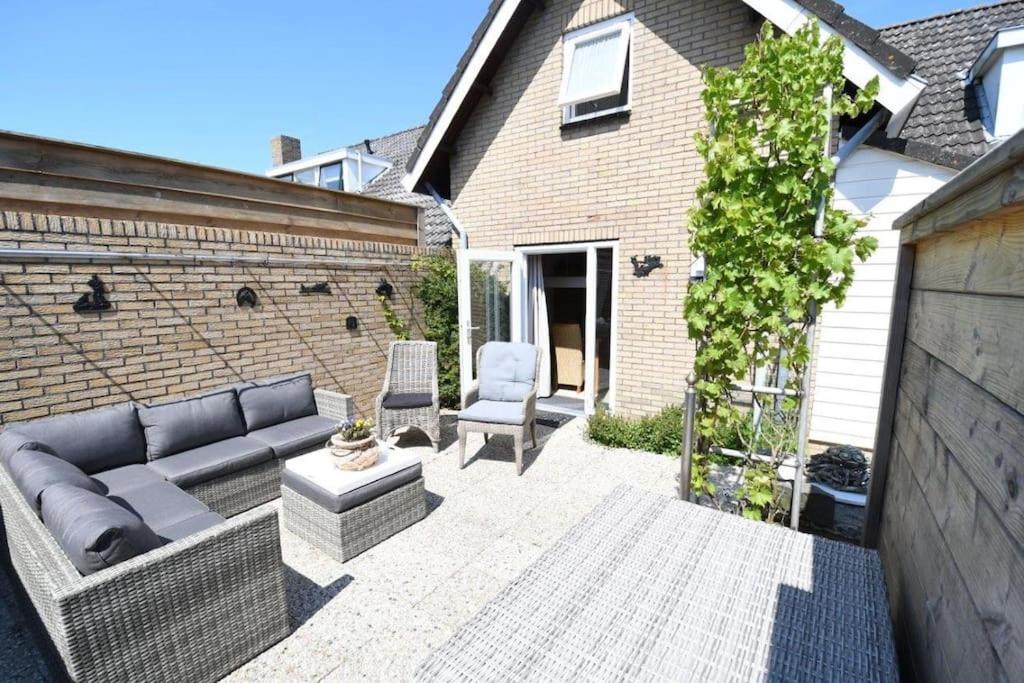 Vrijvakantiehuis Blumstraat 1 Ferienhaus *