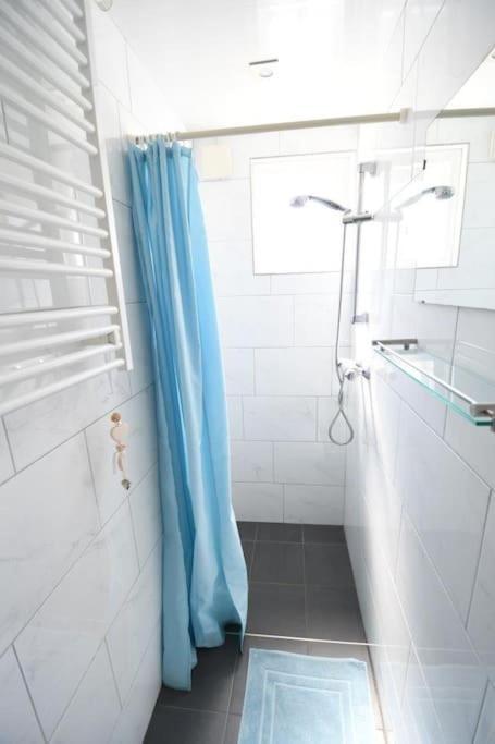 Vrijvakantiehuis Blumstraat 1 *